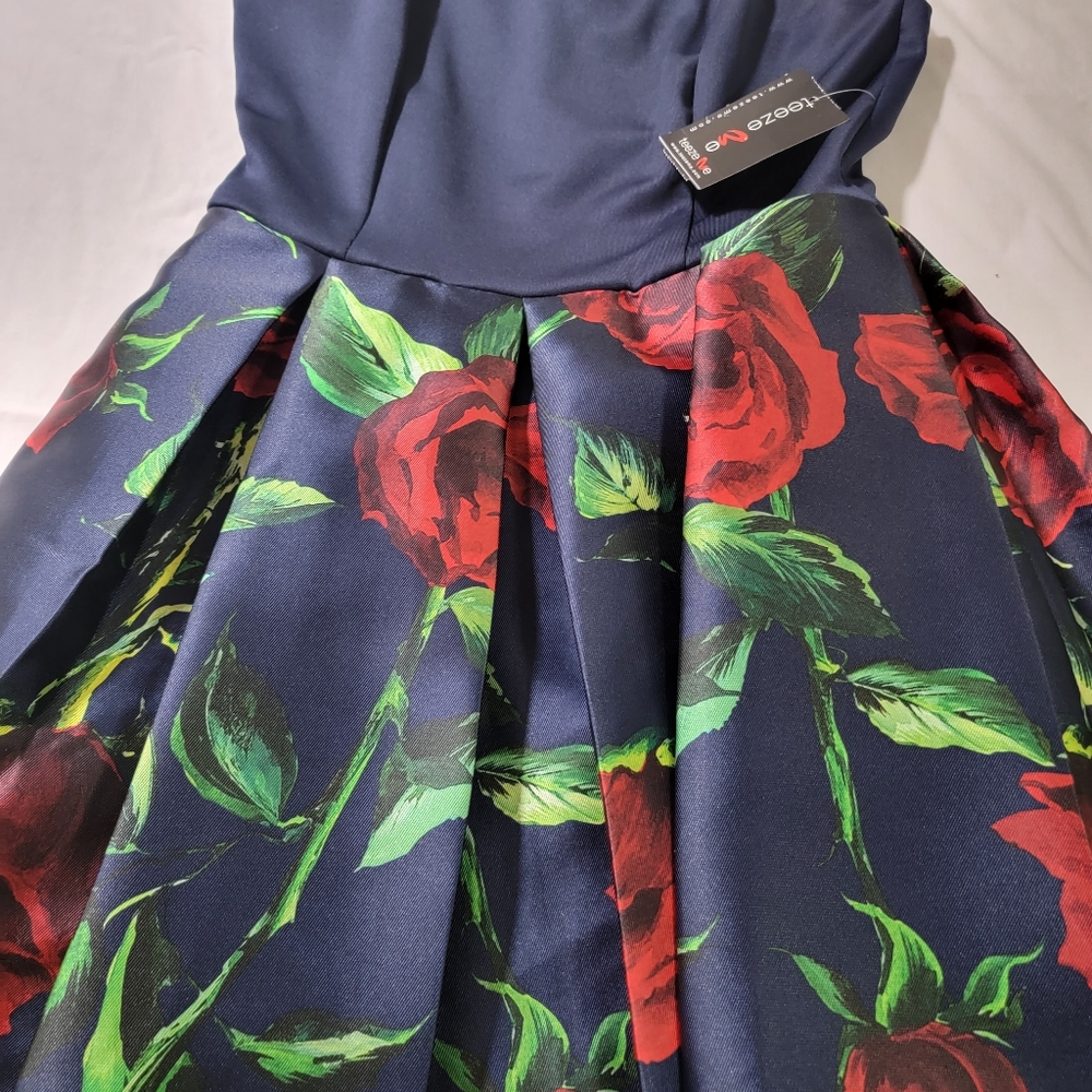 Teeze Me Short Homecoming Dress Floral Bottom  Juniors Size 5 NWT - Picture 7 of 9